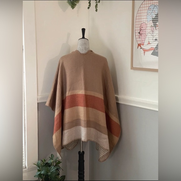 NWOT Mixit Reversible Houndstooth & Stripes Shrug Poncho - Picture 4 of 8